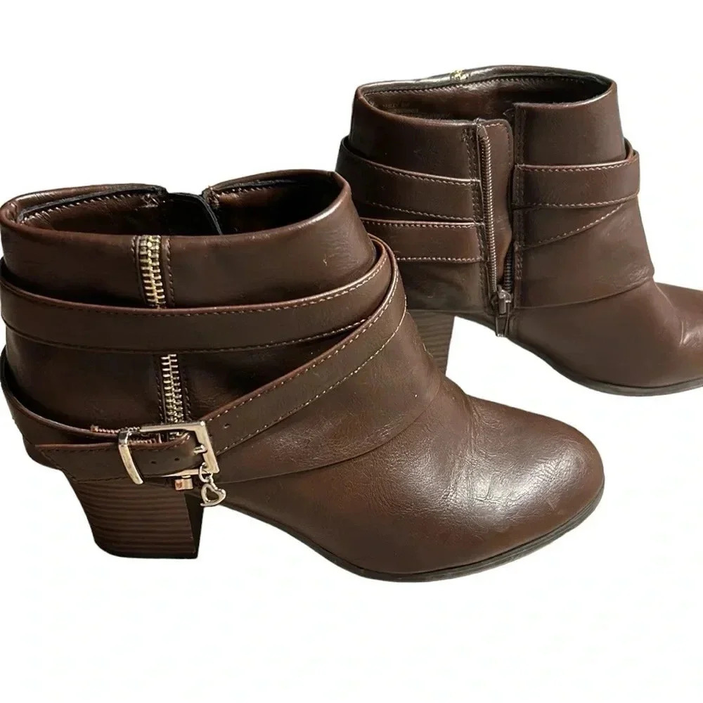 Thalia Sodi ankle booties woman 9M .Brown square heel ,round toe, EC